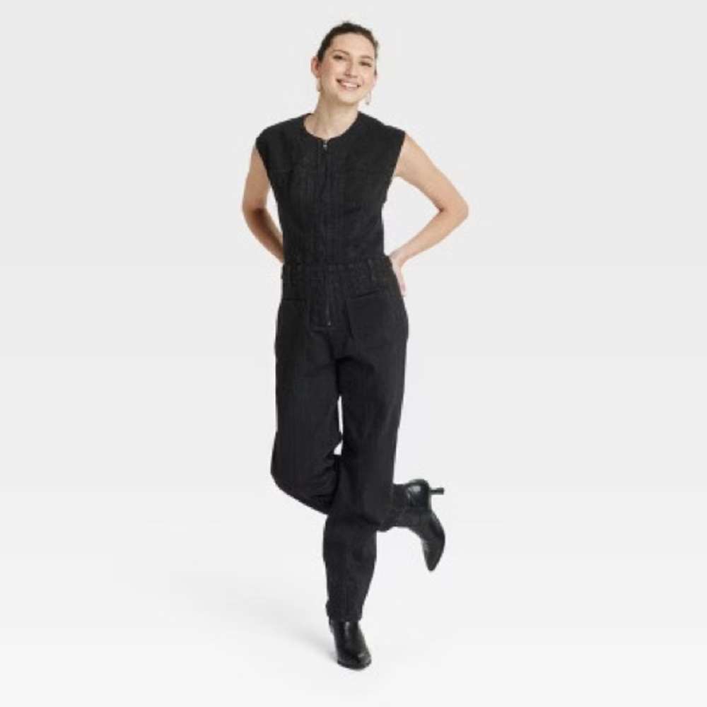 Universal Thread Black Sleeveless Utility Jumpsuit Size 6 NWT